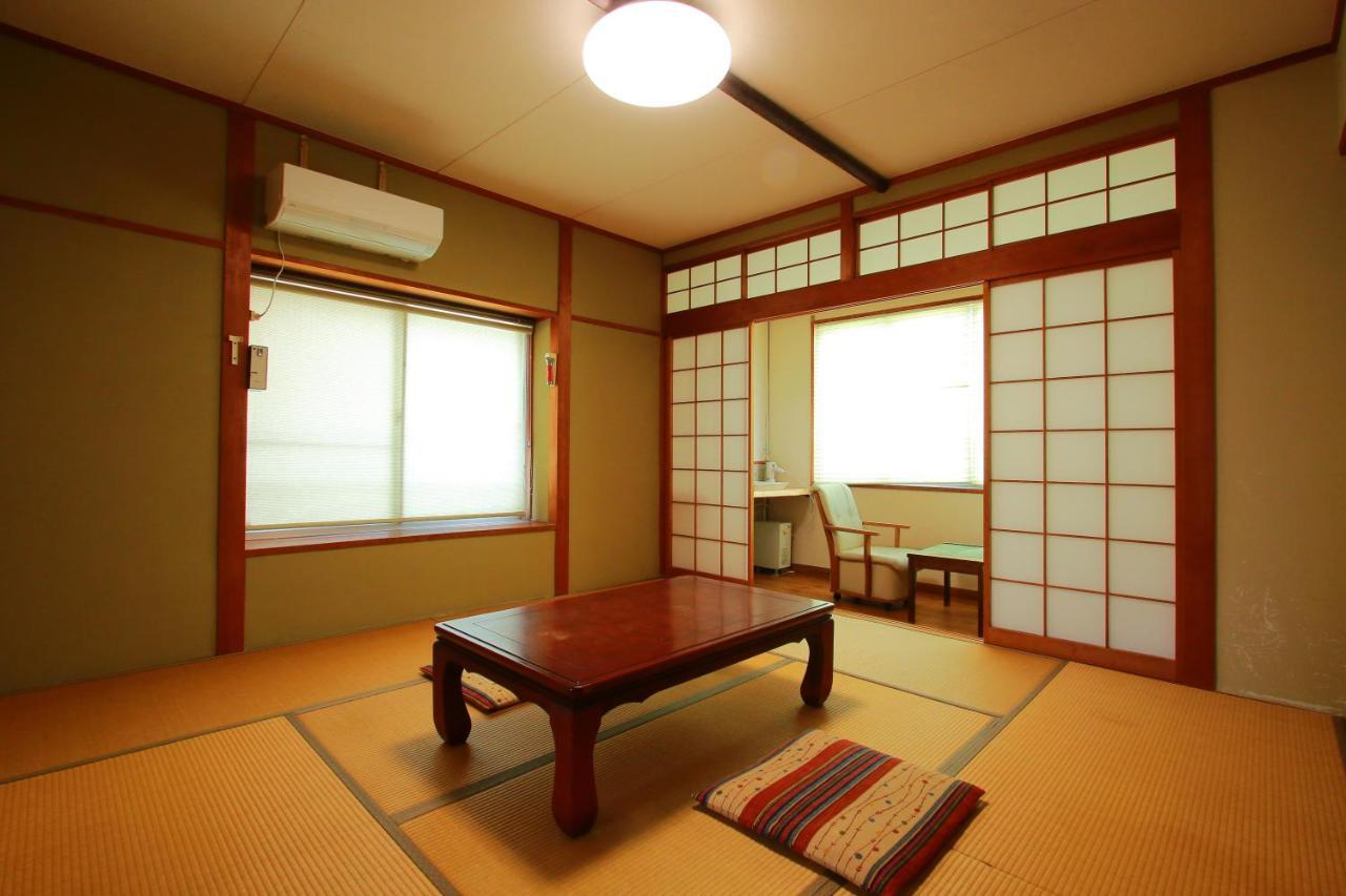 Family Ryokan Kawakyu With Showa Retro, Private Hot Spring Ibusuki Exterior foto